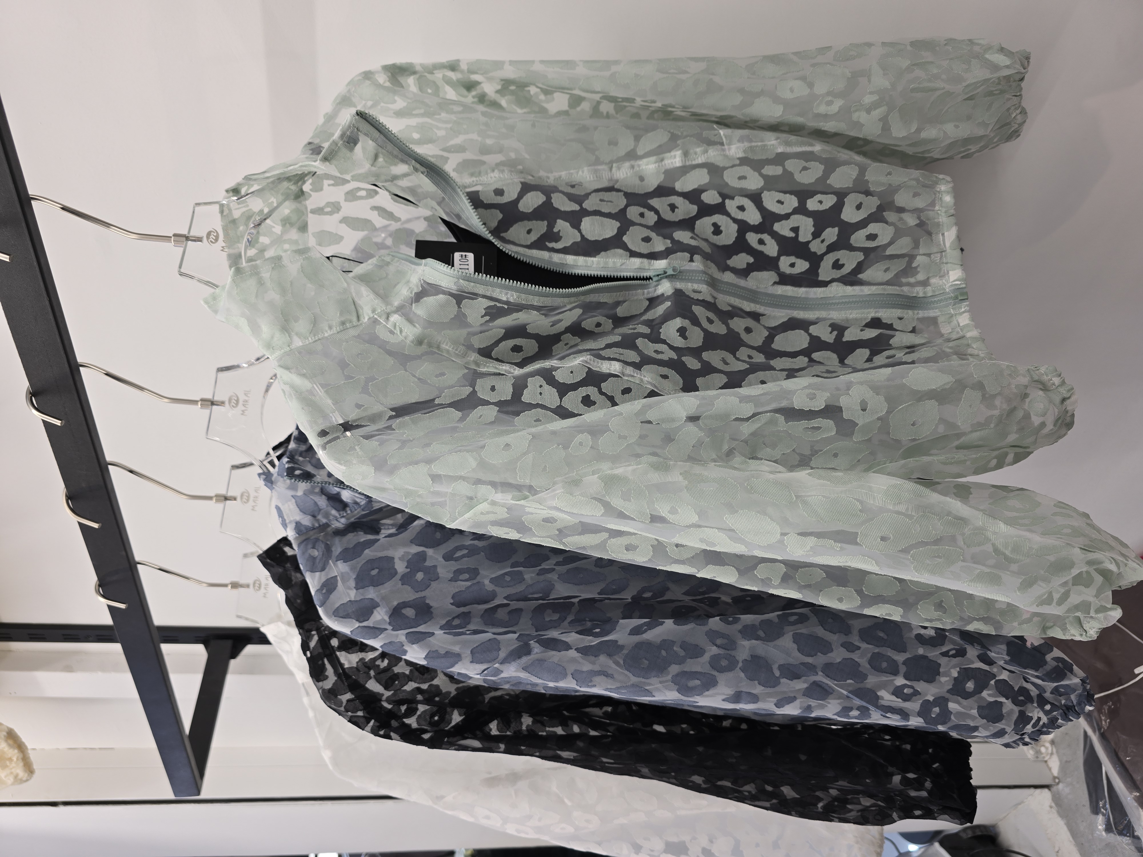 بامبر دوتیکه طرح پلنگی